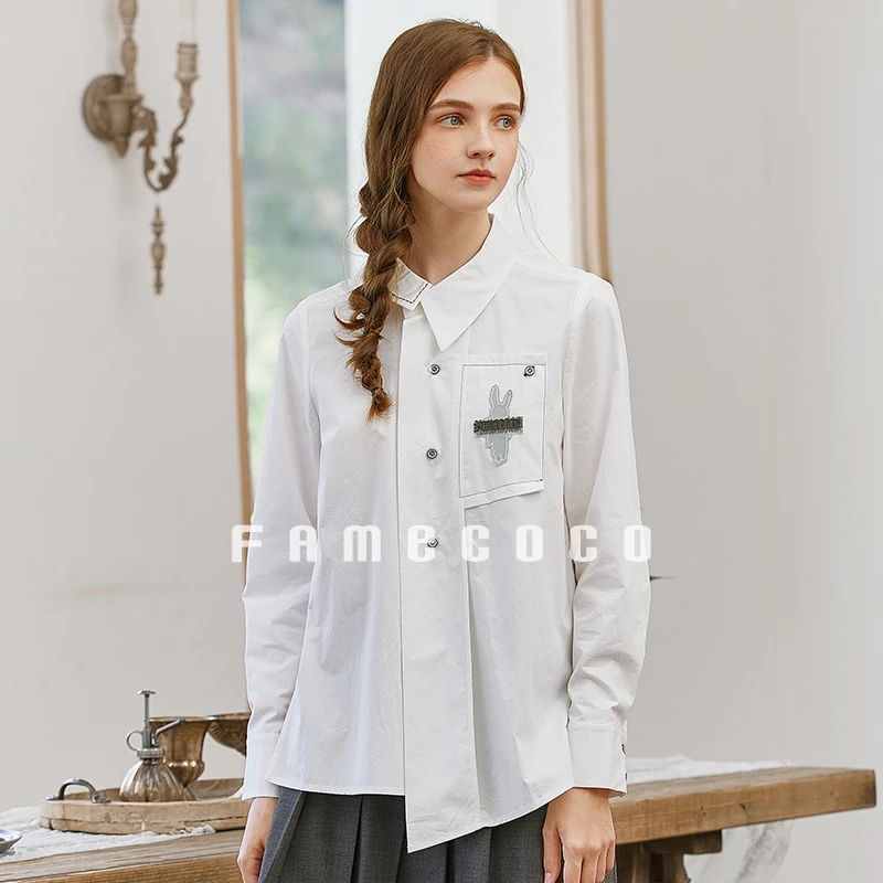 Famecoco范可儿设计感翻领白衬衣简约兔子印宽松衬衫F225BH015