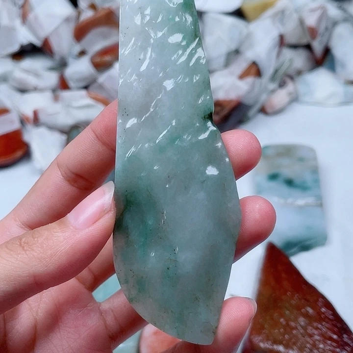 龟***大颈饰未镶嵌翡翠翡翠