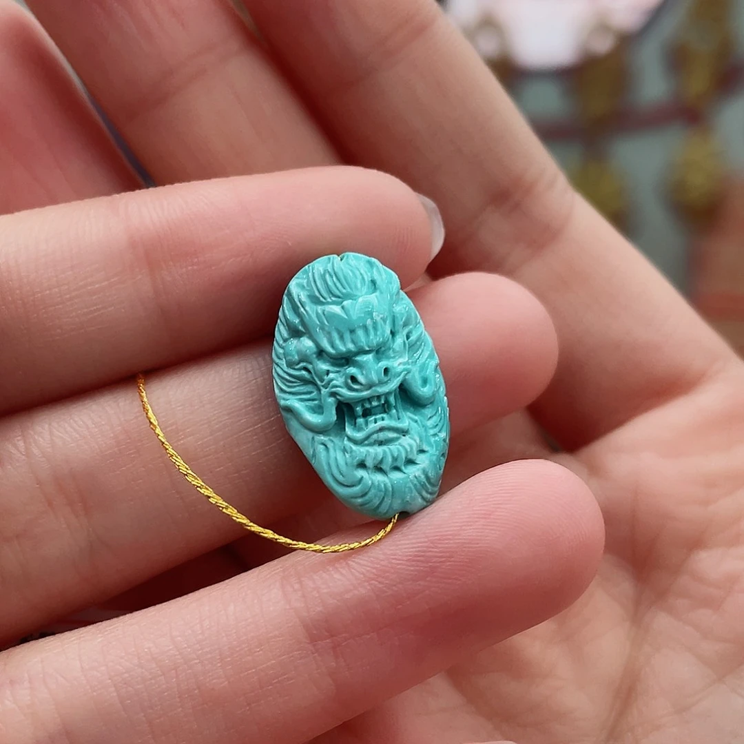 绿松石颈饰未镶嵌