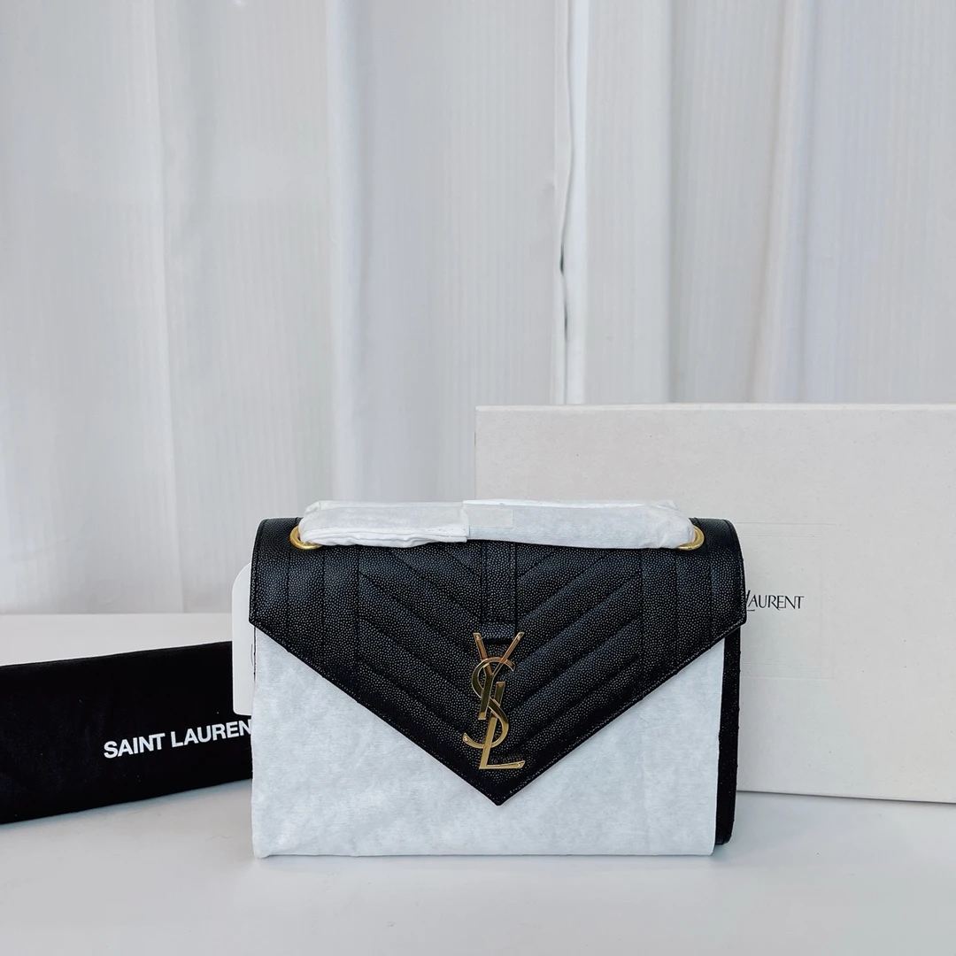 全新未使用 YSL/圣罗兰 ysl/圣罗兰 黑色鱼子酱信封包底24B565