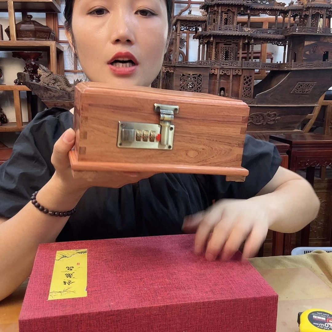 书法缅甸花梨木箱子