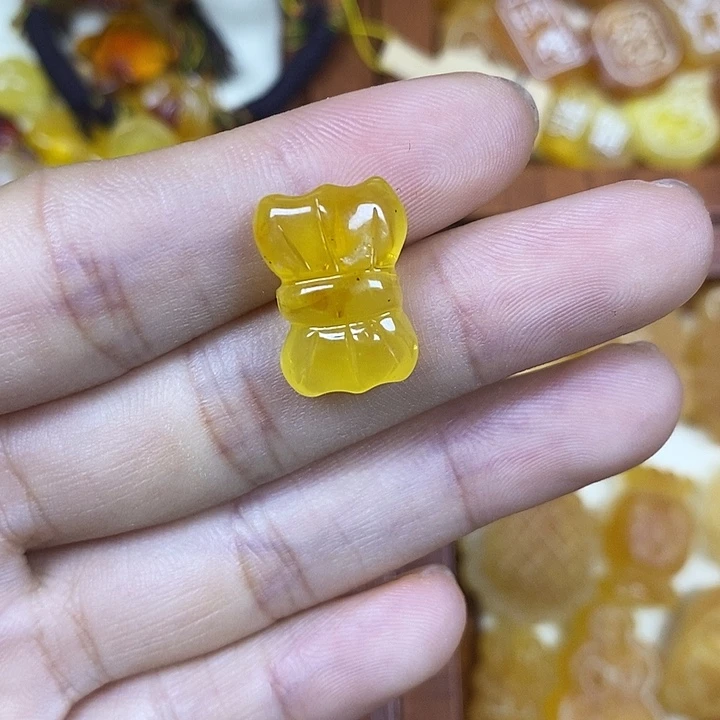 吊坠橄榄核蝴蝶结75