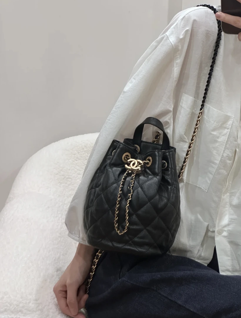 95新 Chanel/香奈儿 香奈儿 · 黑金mini芯片小双肩包 98新