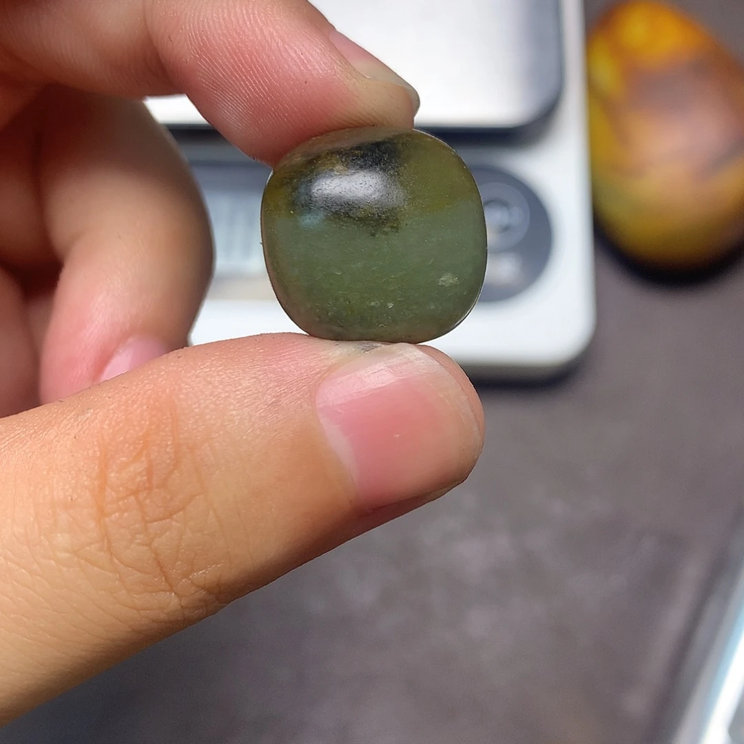 和田玉（糖玉）未镶嵌挂件