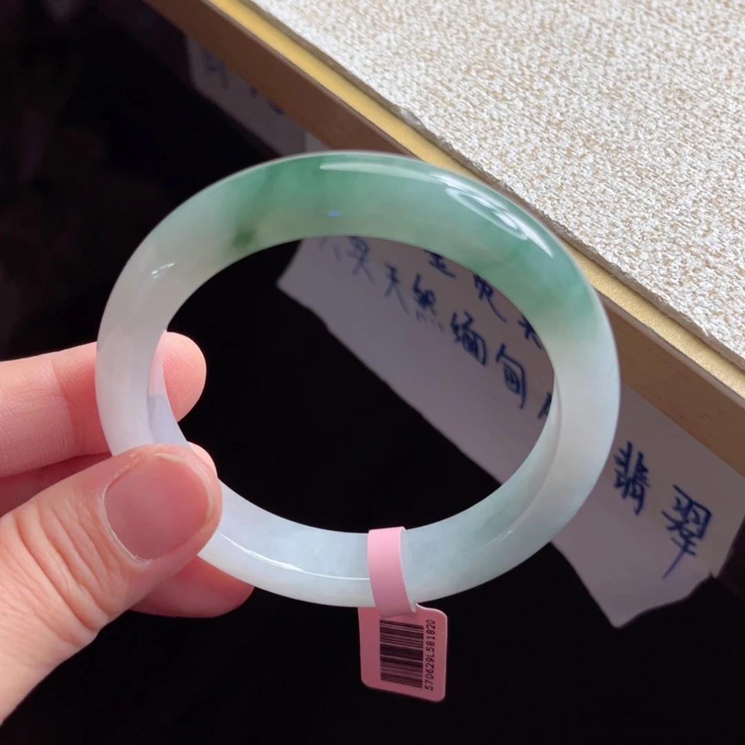 翡翠未镶嵌手镯手镯