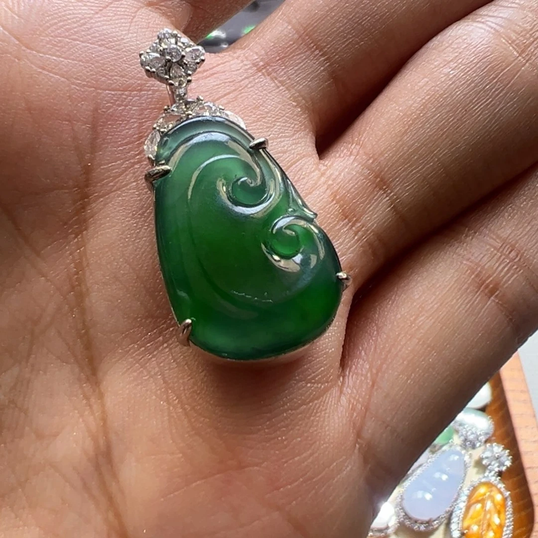 翡翠未镶嵌吊坠(不含链)