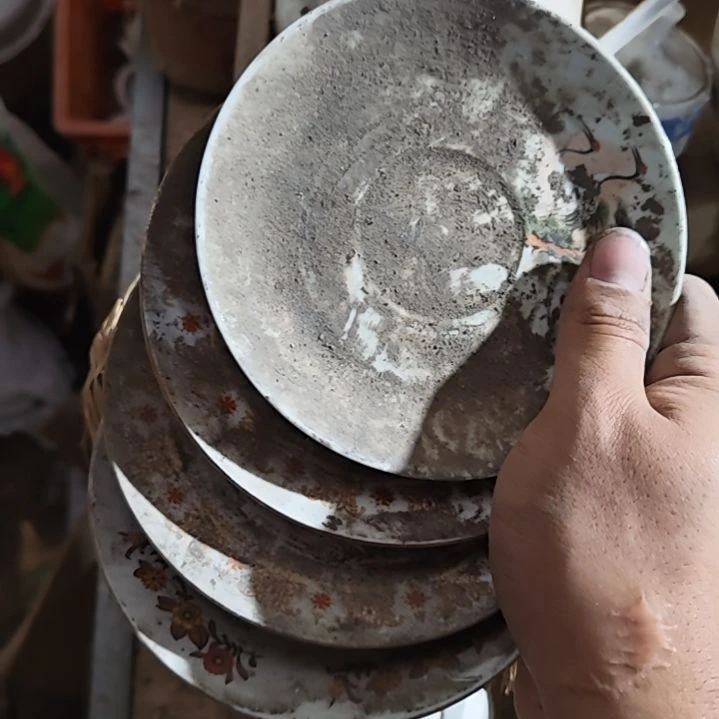 陶瓷盘子碗啥都有