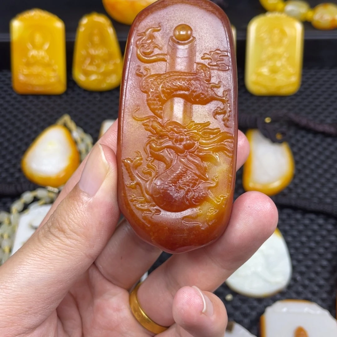 颈饰未镶嵌和田玉