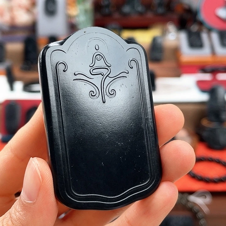 陪***站颈饰未镶嵌和田玉精工体验价