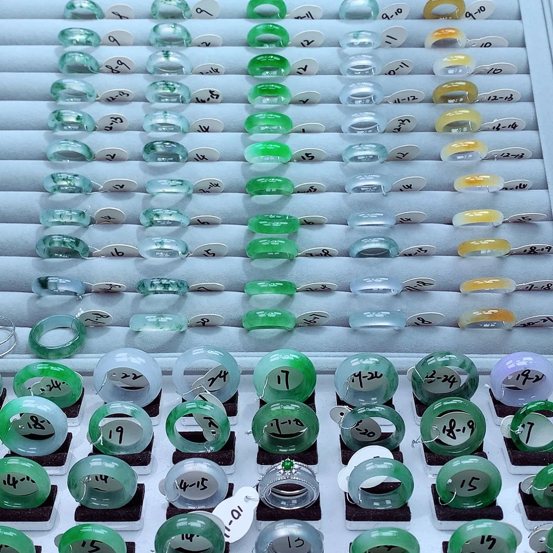 翡翠未镶嵌戒指翡翠