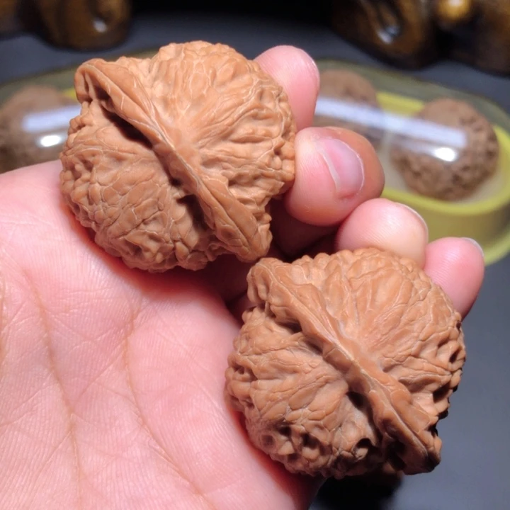 文玩核桃把件40宫灯