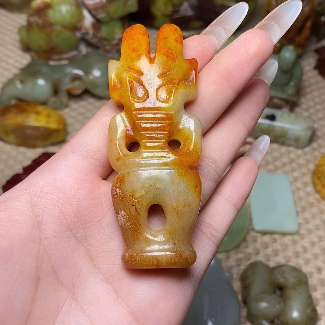 未镶嵌蛇纹石玉颈饰