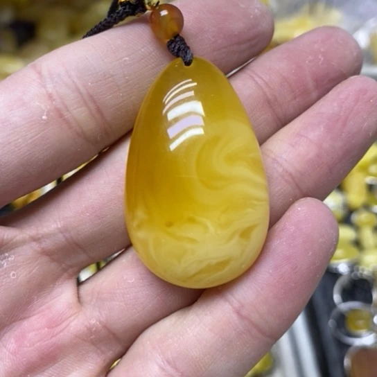蜜蜡裸石未镶嵌吊坠