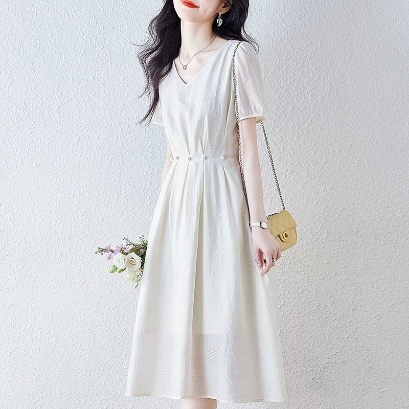 实拍法式气质连衣裙女夏2025新款V领高级感收腰遮肚减龄气质裙子