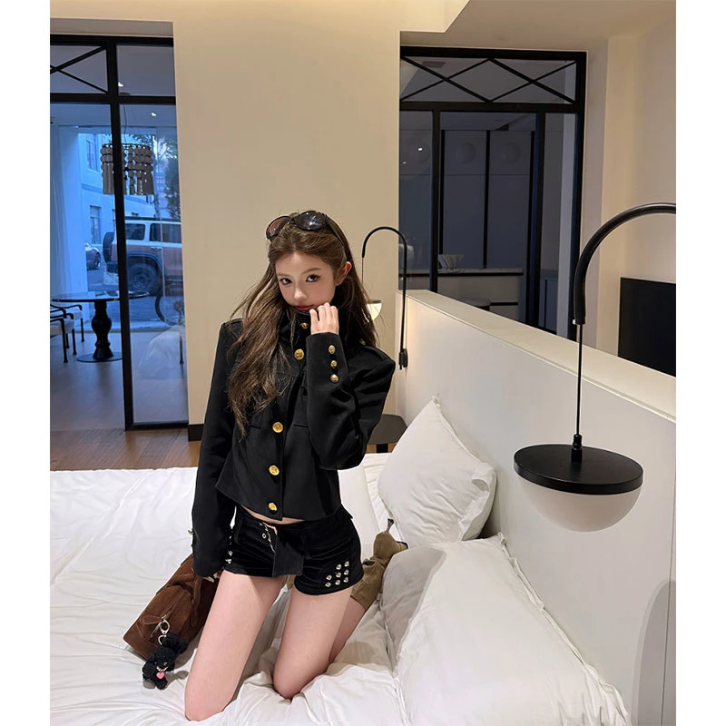 2025秋季新款复古宽肩立领夹克显瘦廓形短外套上衣+高腰紧身短裤