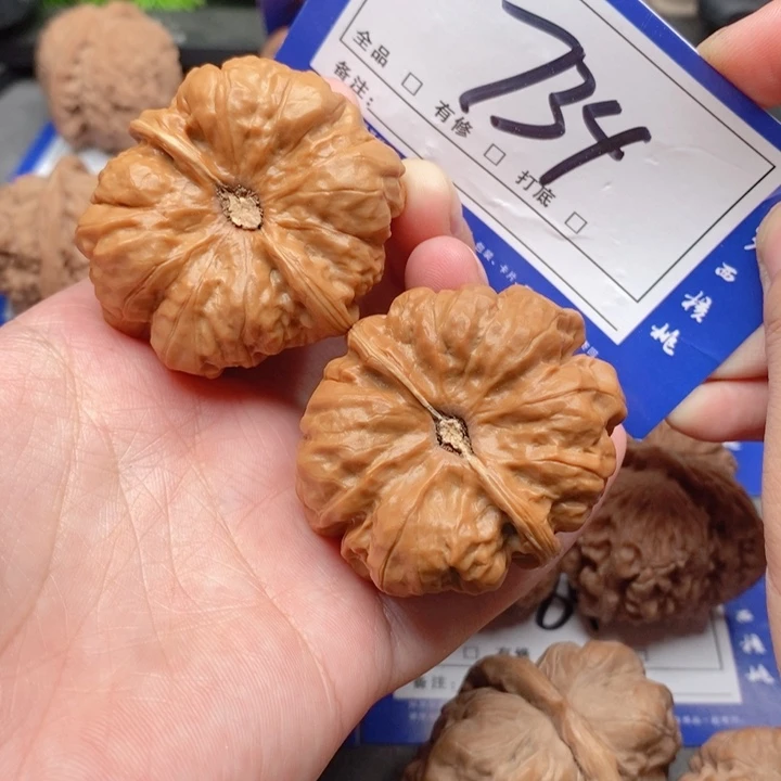 把件桃核一**欢41蛤蟆头734号牌
