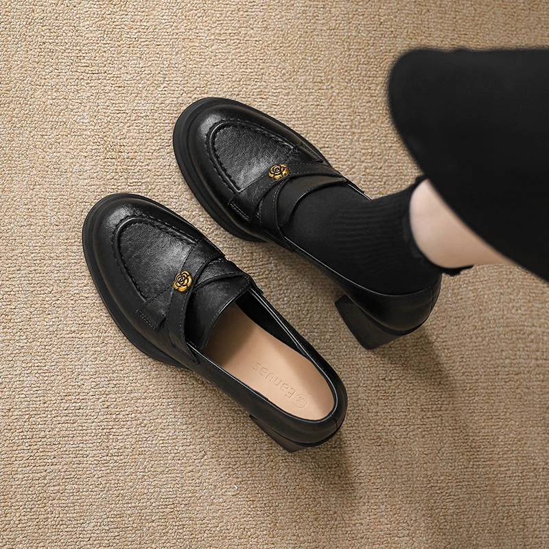 山茶花高跟单鞋一脚蹬英伦风乐福鞋女2025新款圆头粗跟春秋小皮鞋