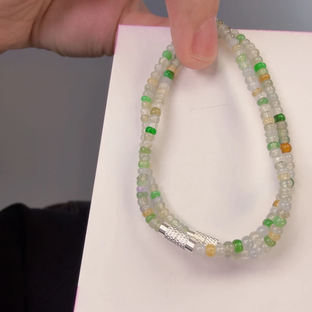 翡翠颈饰未镶嵌一件