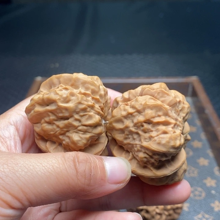把件文玩核桃三角蛙40尺
