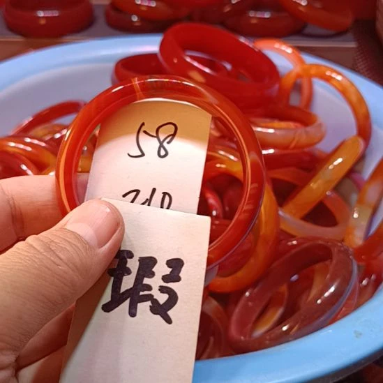 玛瑙/玉髓未镶嵌手镯