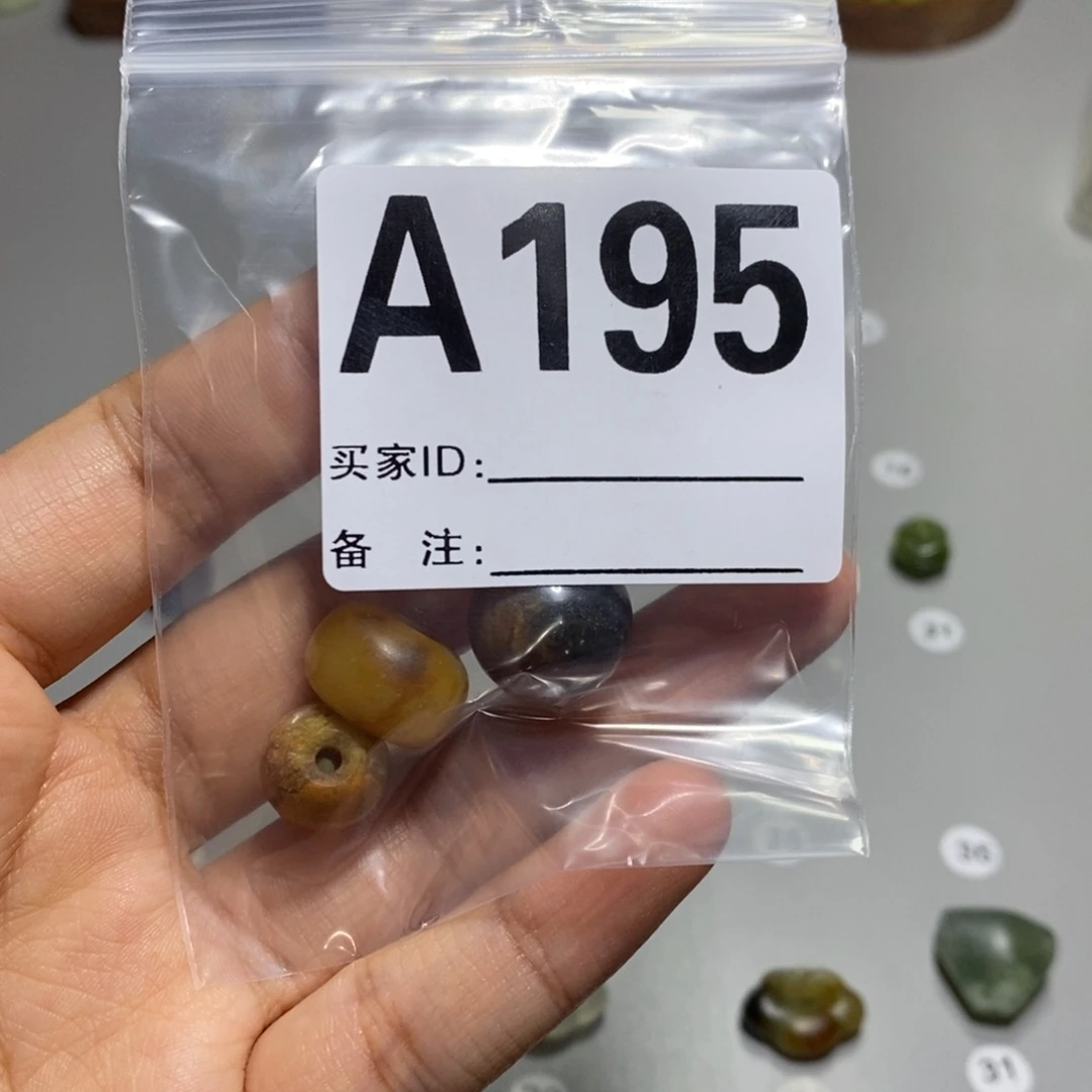 蛇纹石玉未镶嵌颈饰?***?