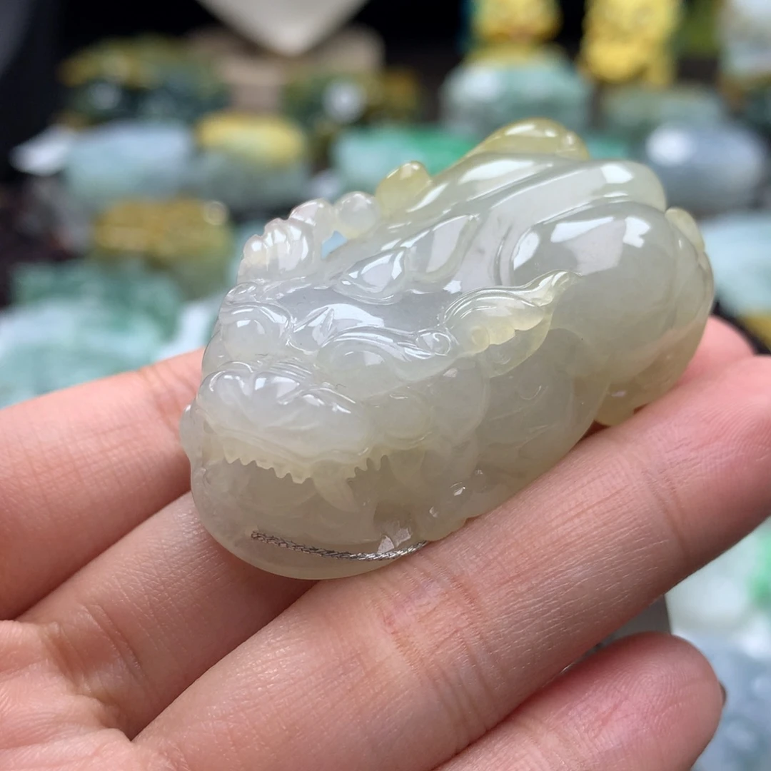 翡翠未镶嵌颈饰貔貅15