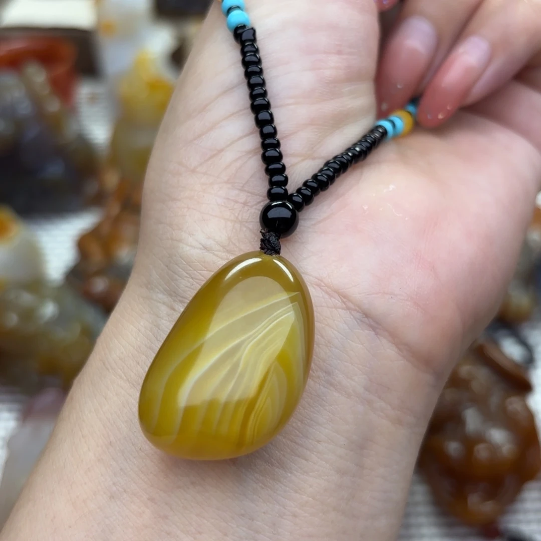 玛瑙/玉髓挂件未镶嵌