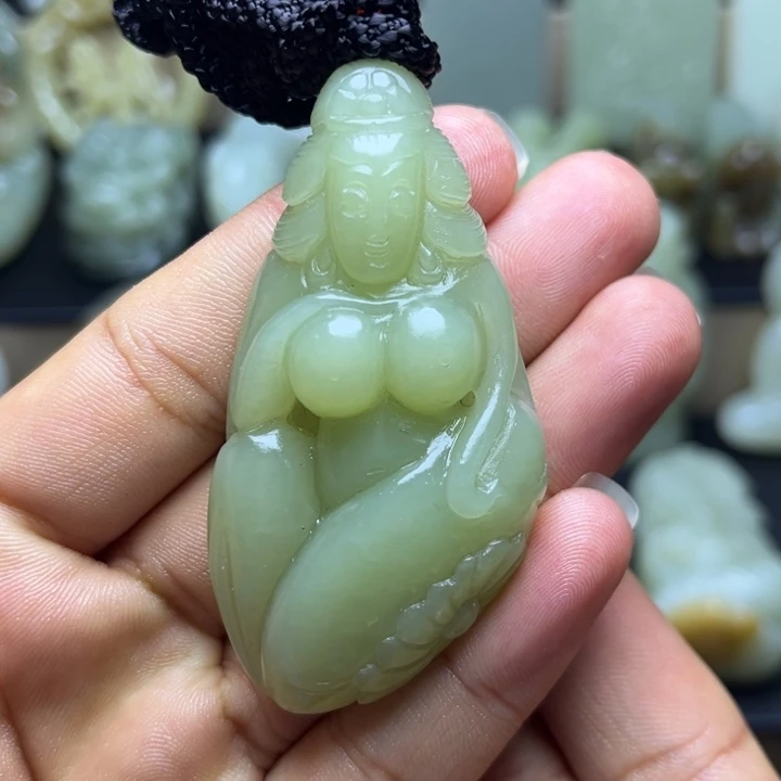 和田玉未镶嵌颈饰
