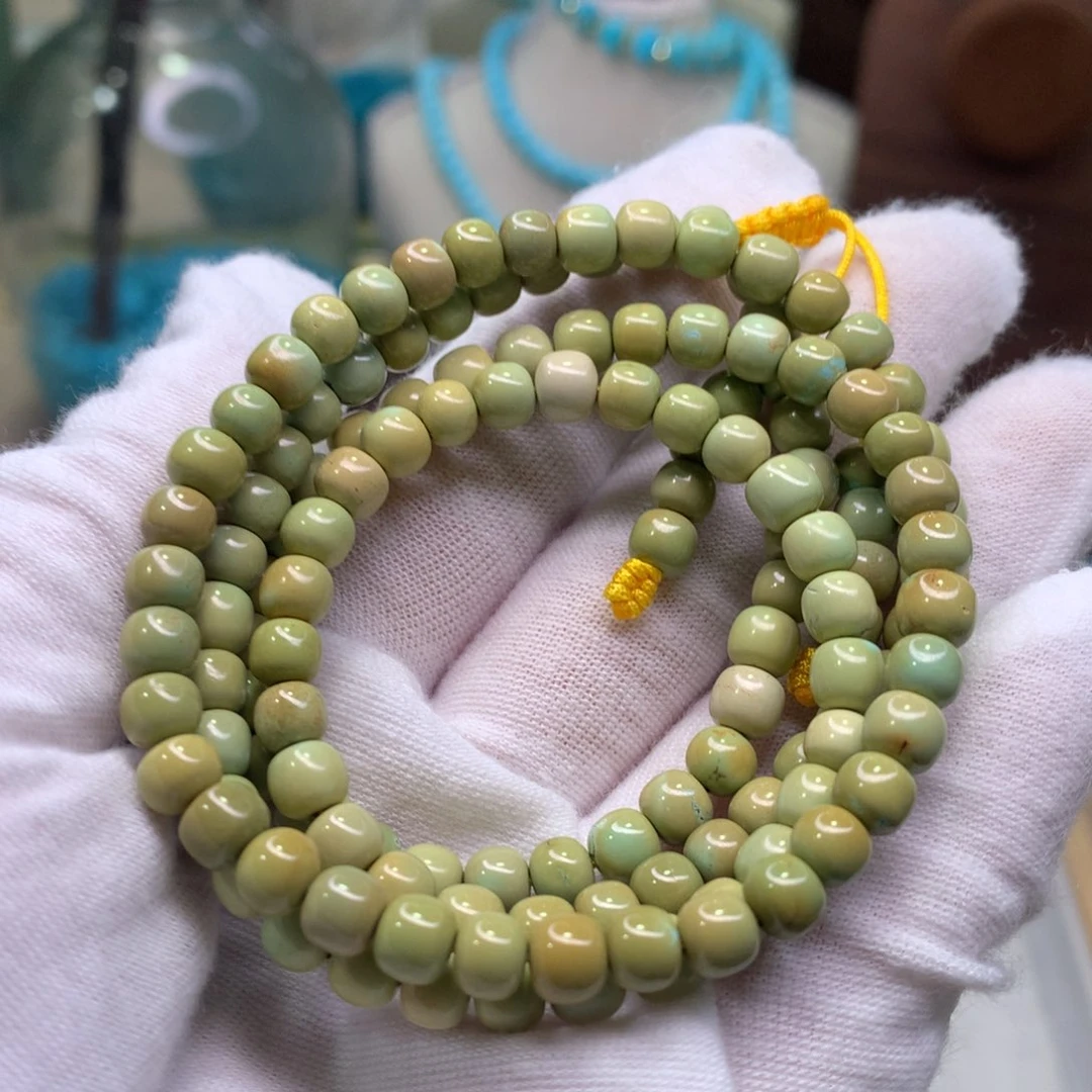 绿松石配饰未镶嵌