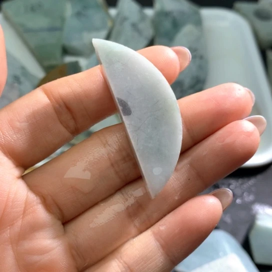 翡翠未镶嵌颈饰天然翡翠