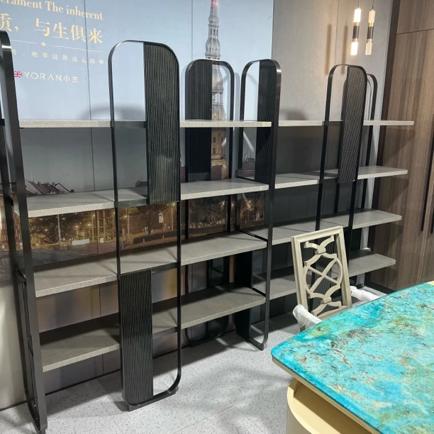 意式轻奢烤漆博古架