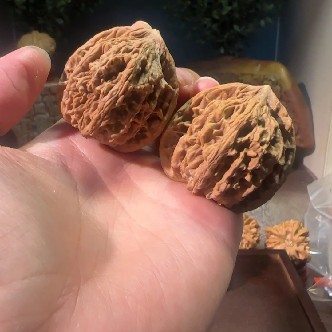 把件文玩核桃麦穗虎