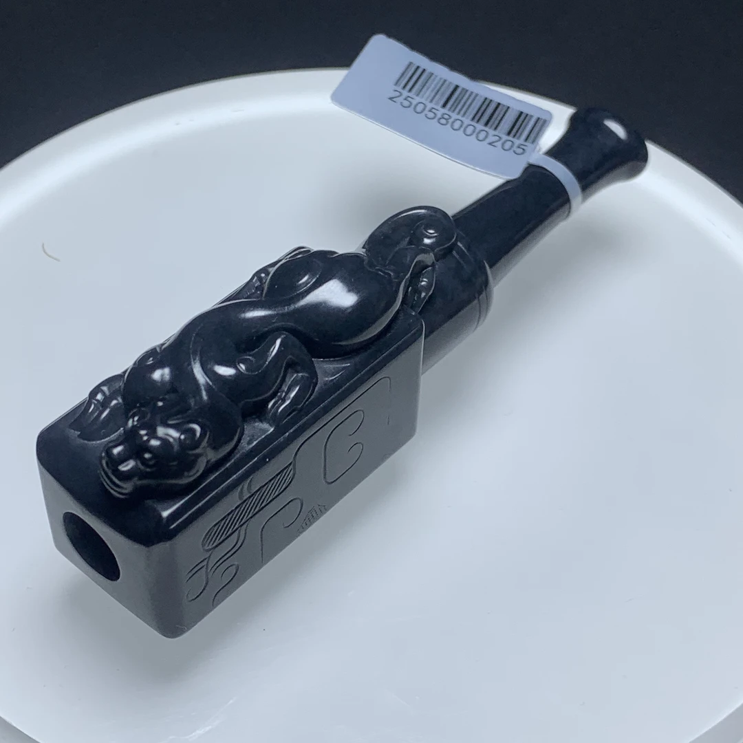 D2359珠宝玉石精选和田玉烟嘴