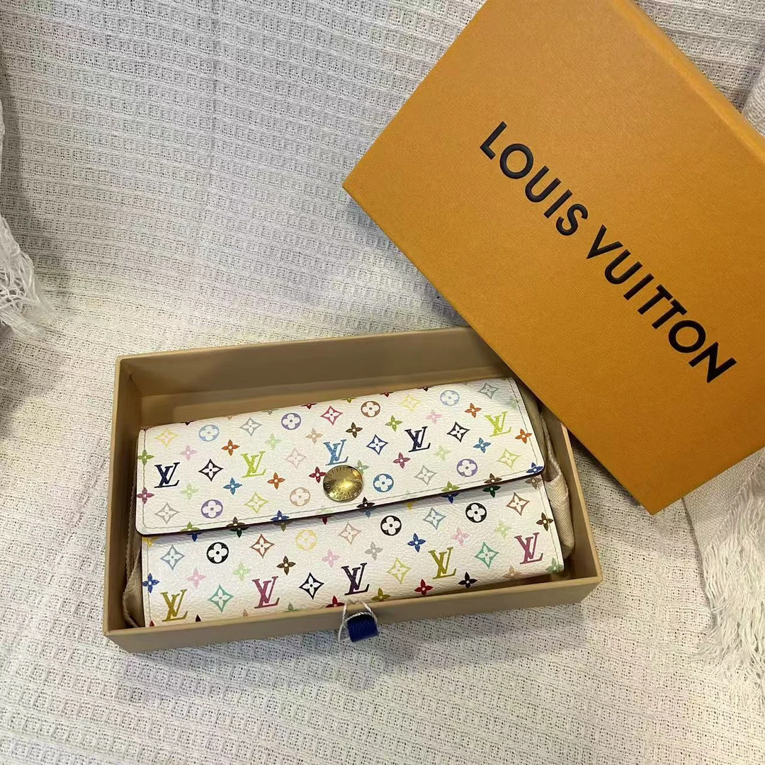 95新 LouisVuitton/路易威登 白三彩钱包 二手且曼