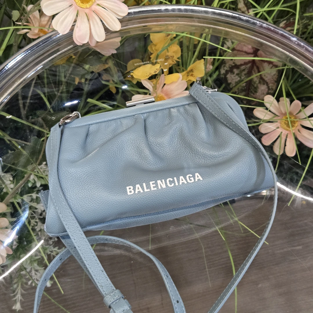 95新 Balenciaga/巴黎世家 达达/蓝色蛙口斜挎包