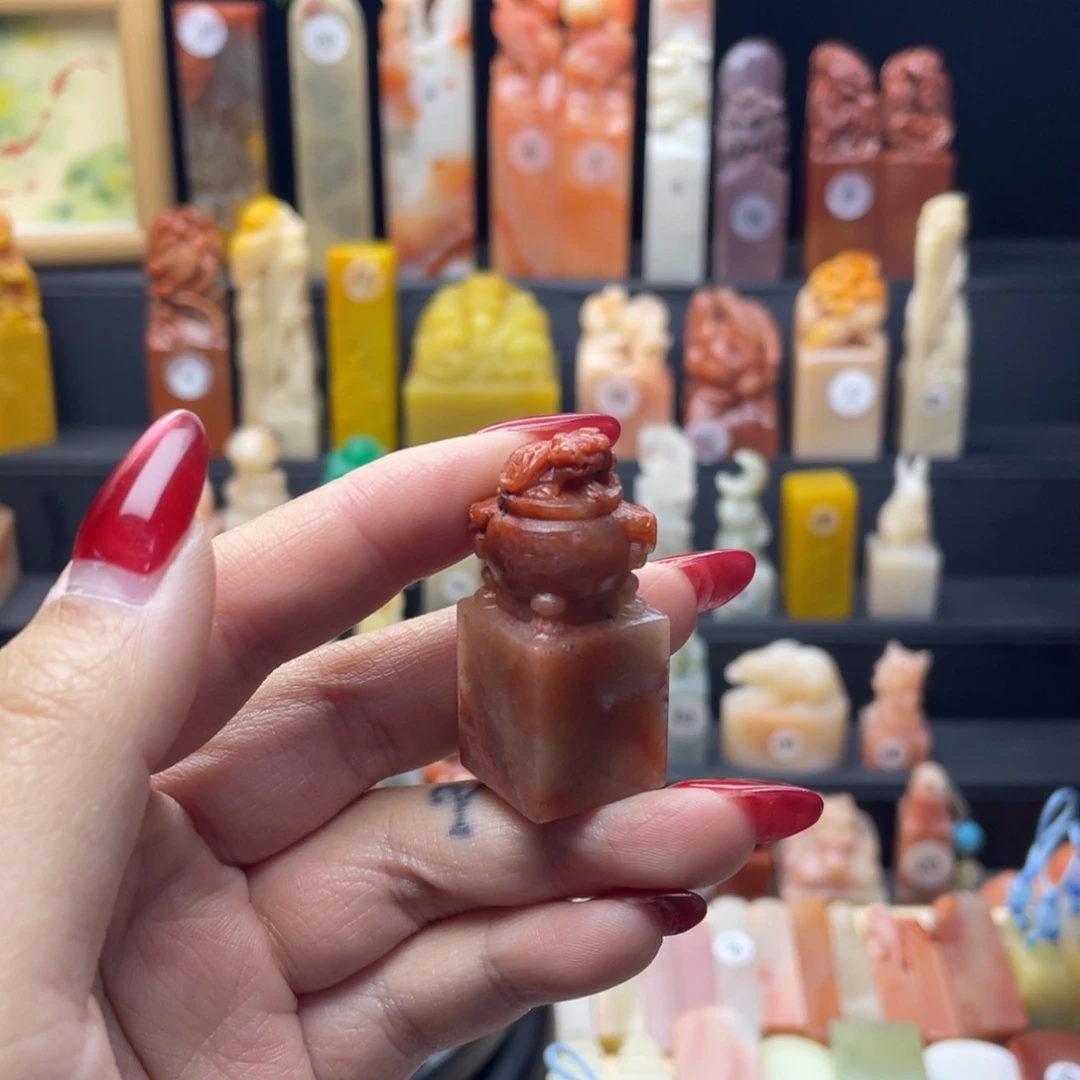 寿山石印石螭虎鼎盛千秋