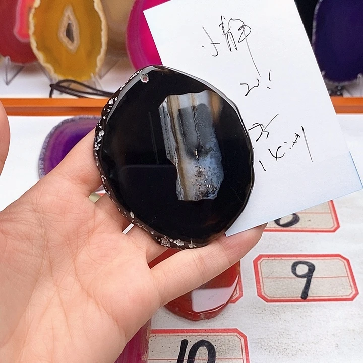 小***静合金颈饰玛瑙/玉髓