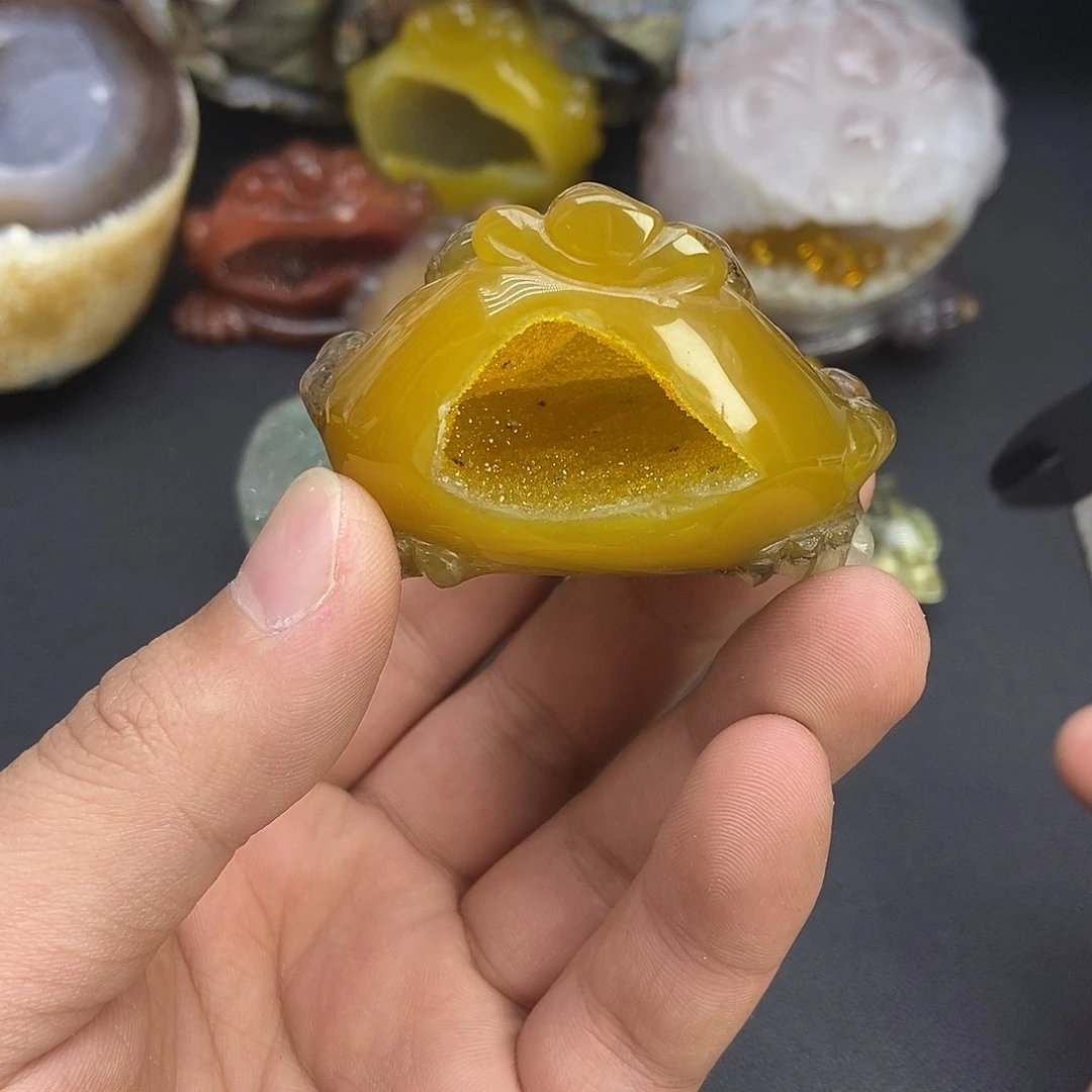 玛瑙/玉髓未镶嵌珠宝奇石