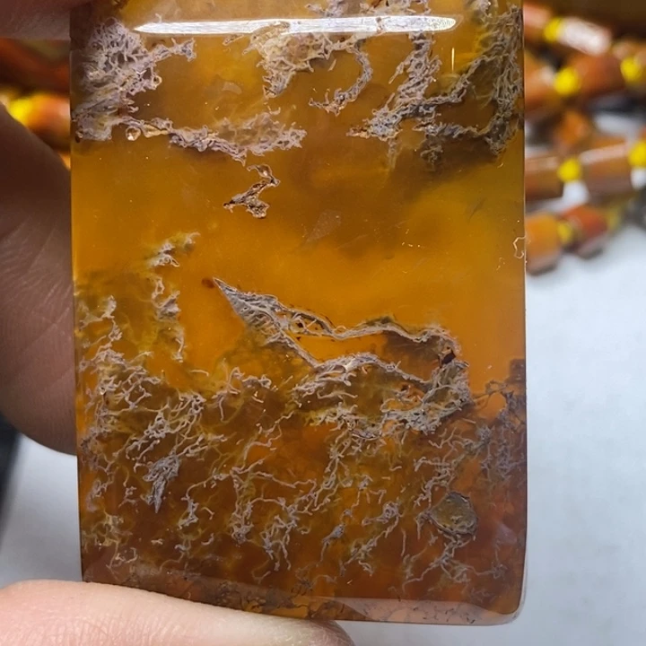 玛瑙/玉髓颈饰未镶嵌金*哥