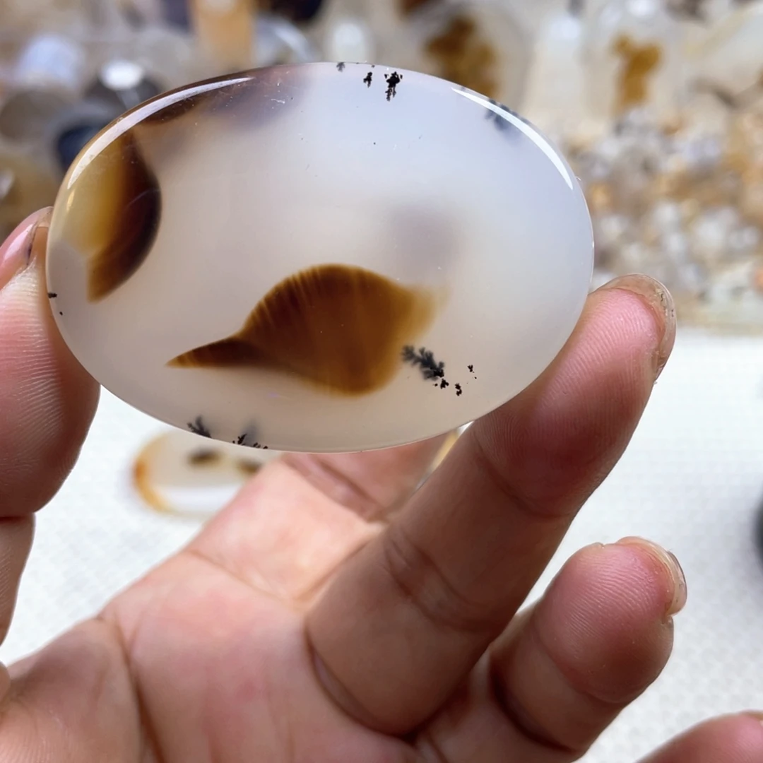 玛瑙/玉髓未镶嵌颈饰