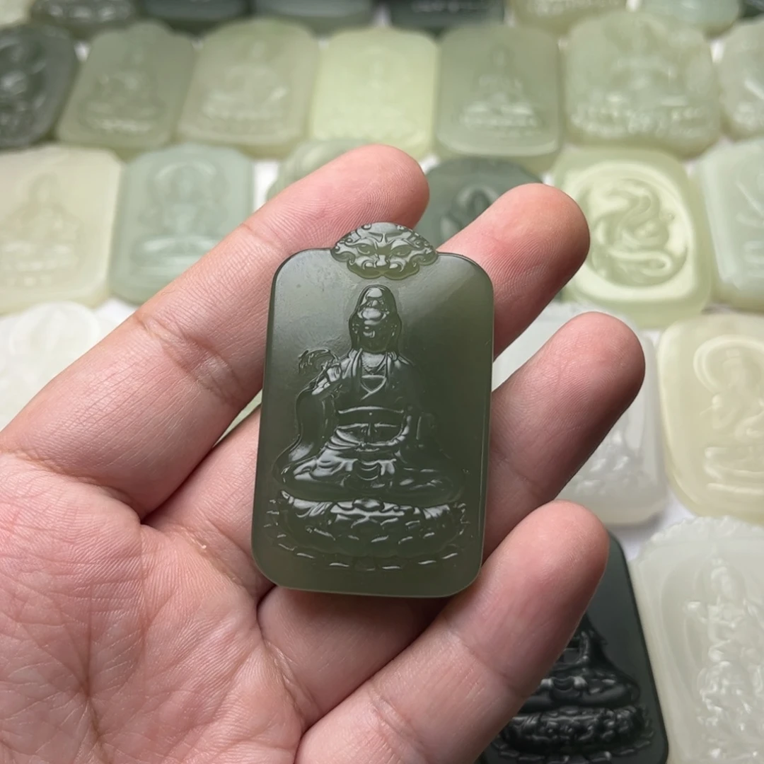 和田玉未镶嵌颈饰