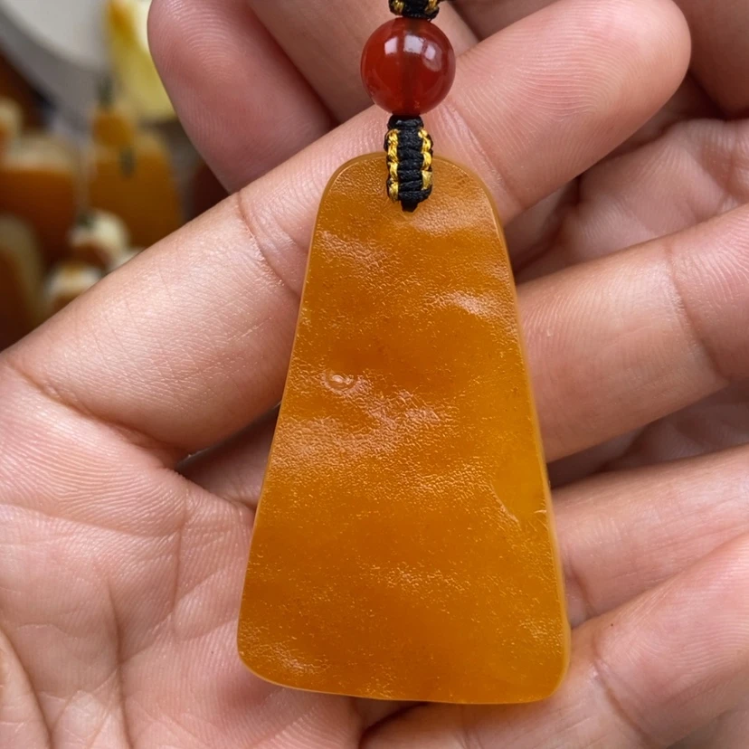 【闪购商品】琥珀颈饰未镶嵌