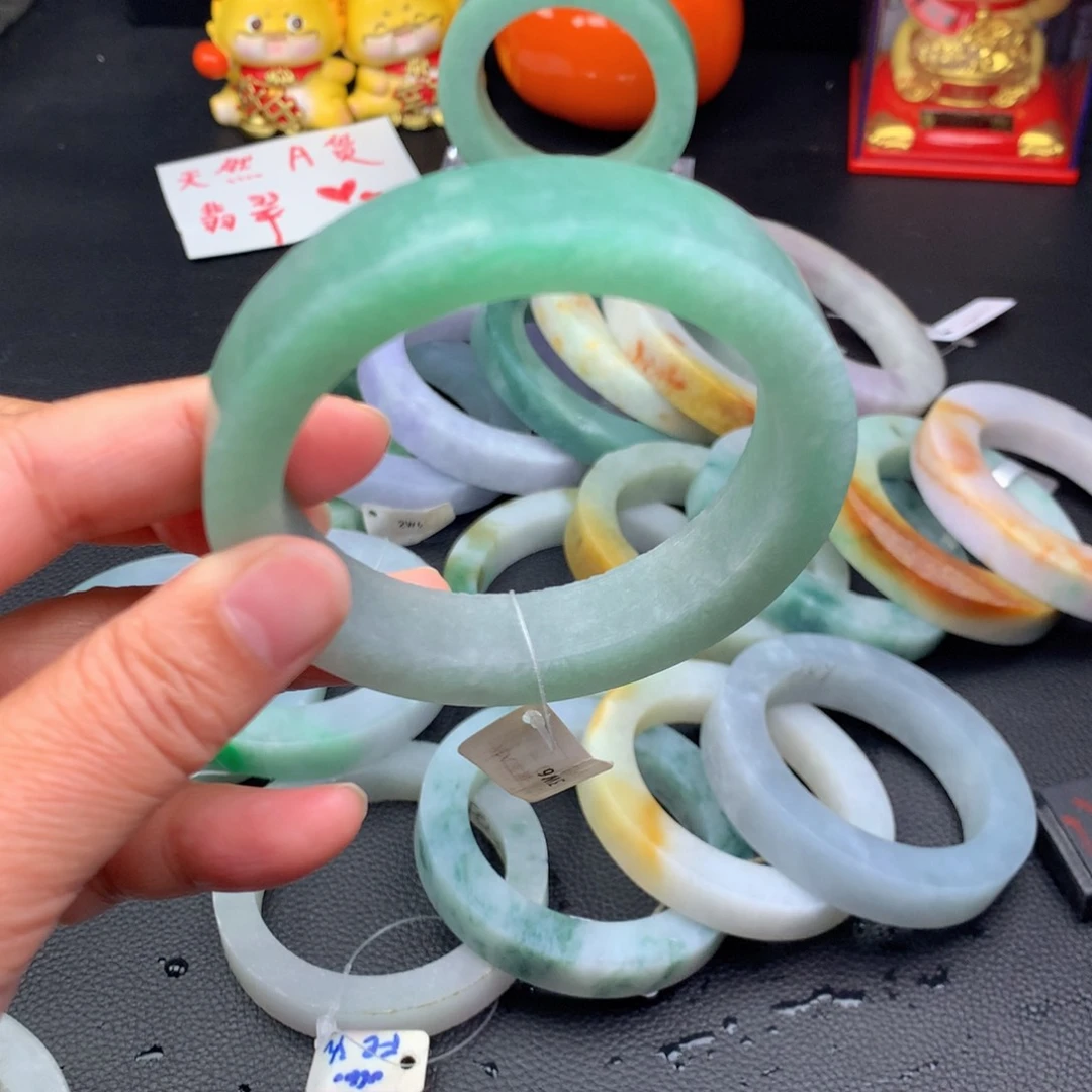 定制翡翠手镯未镶嵌