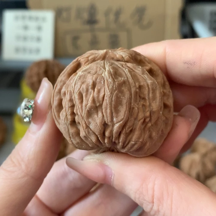 开***蟹吊坠文玩核桃异形单只，有瑕疵