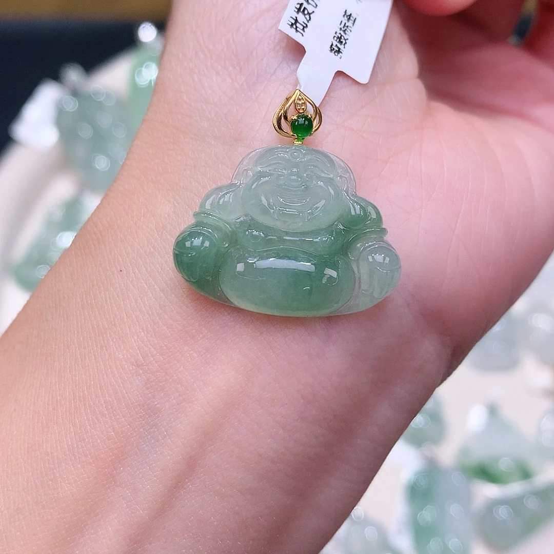 颈饰18K金镶嵌翡翠福利