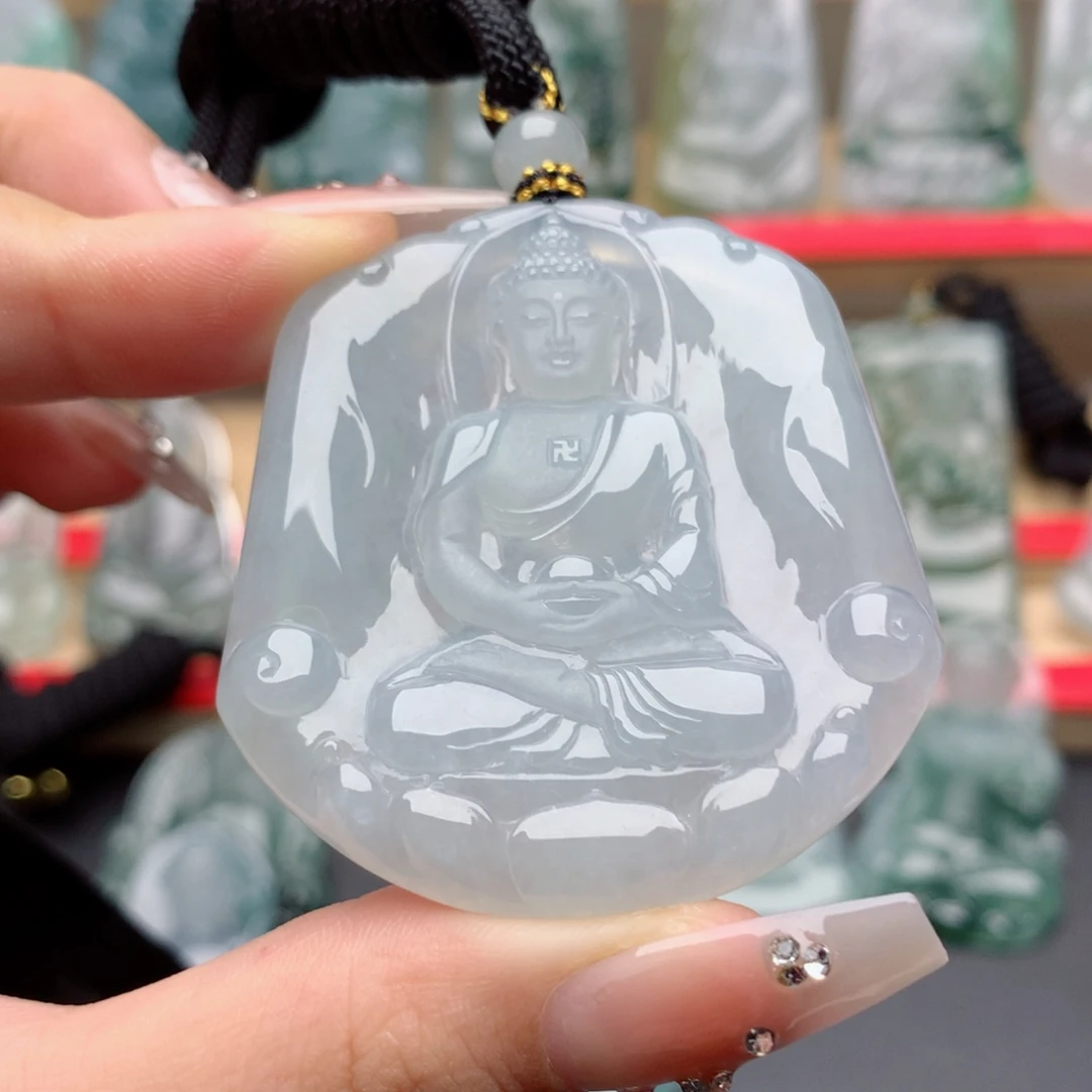 颈饰未镶嵌翡翠大日如来