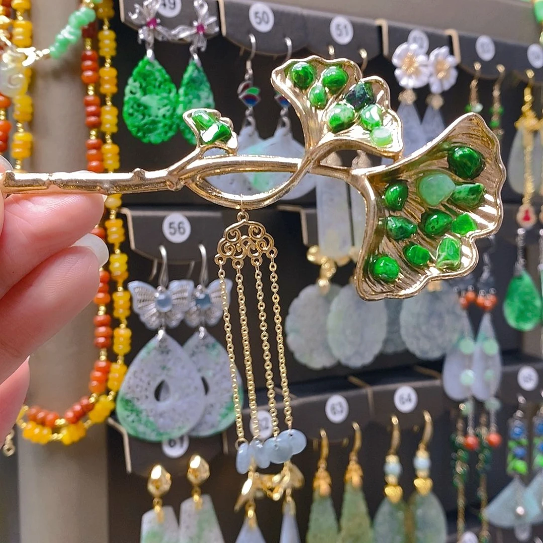 未镶嵌翡翠耳饰翡翠