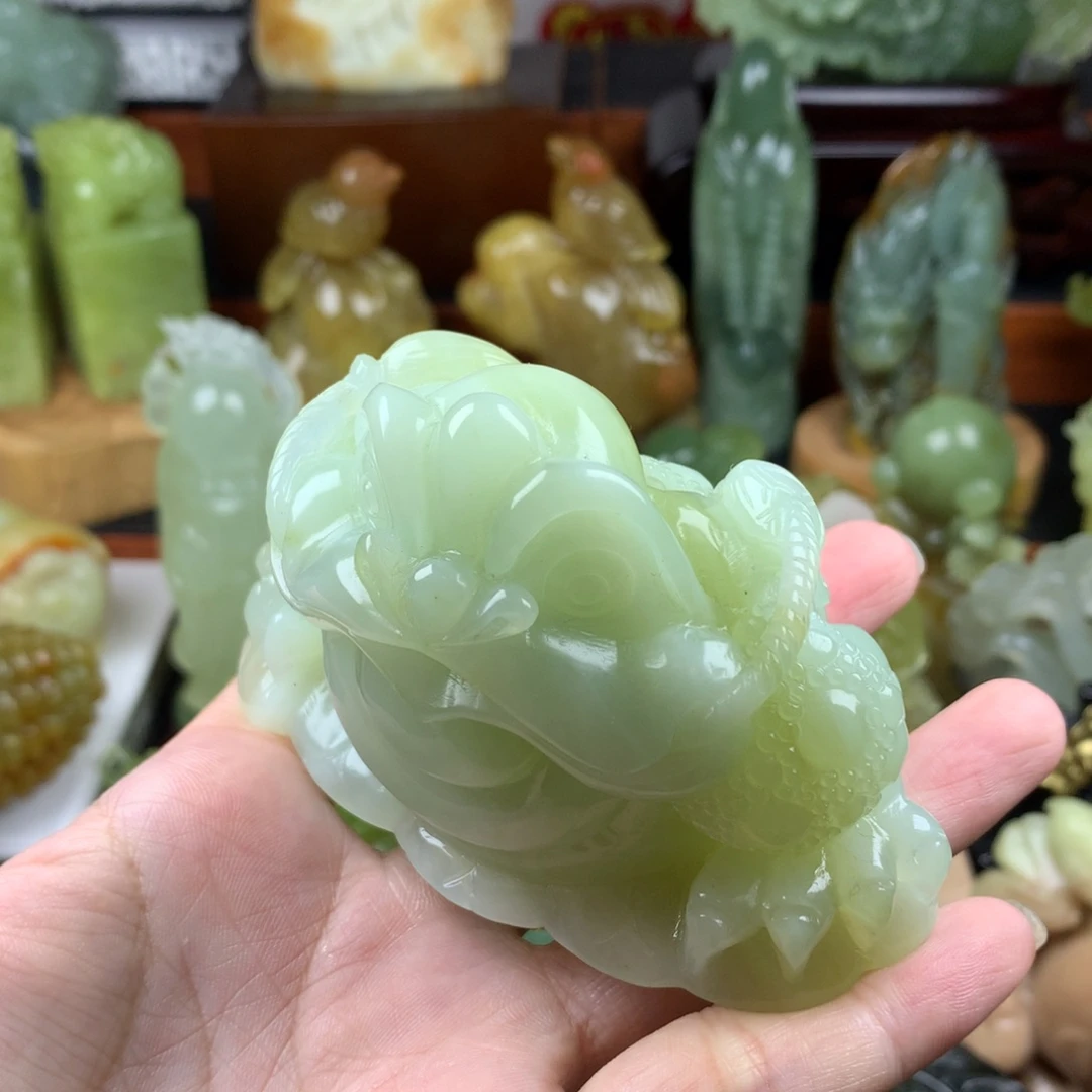 岫玉未镶嵌手把件