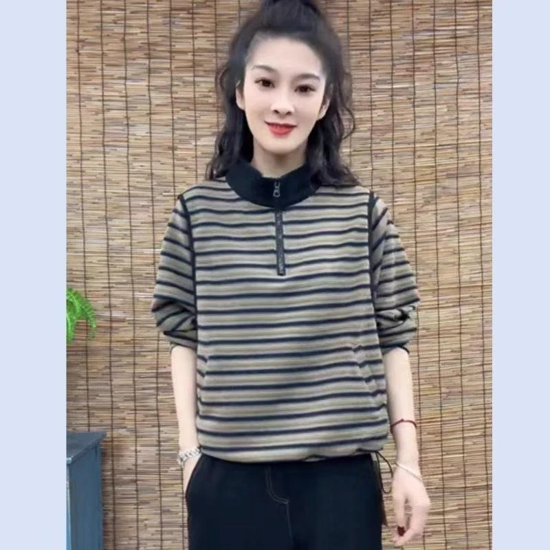 2025秋季新款韩版拉链半开立领卫衣女内搭打底衫复古条纹长袖上衣