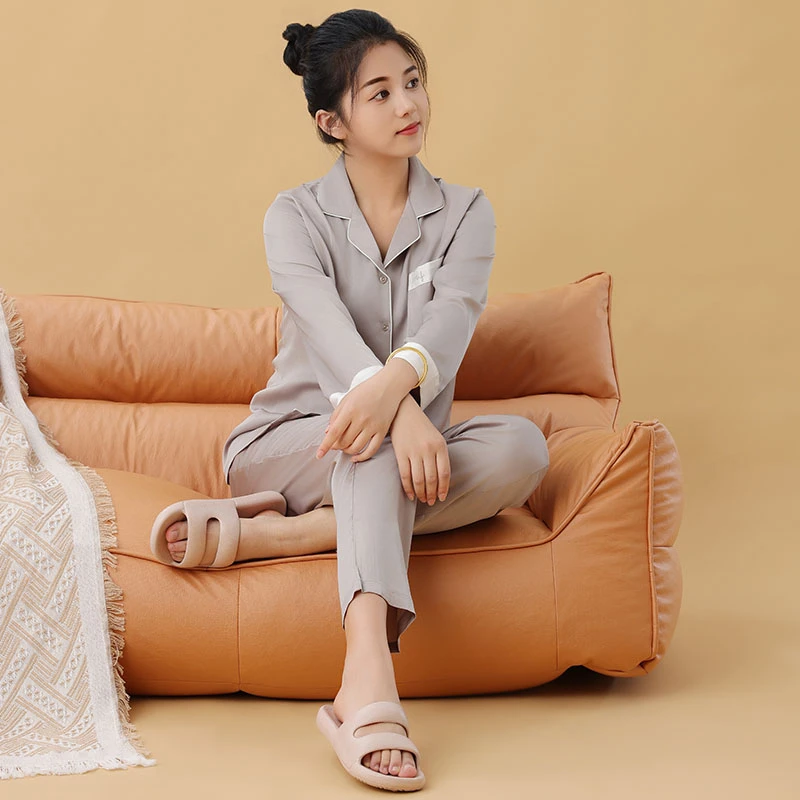 防滑防臭2025爆款新款开学季进口EVA秋季外穿居家流行凉拖情侣